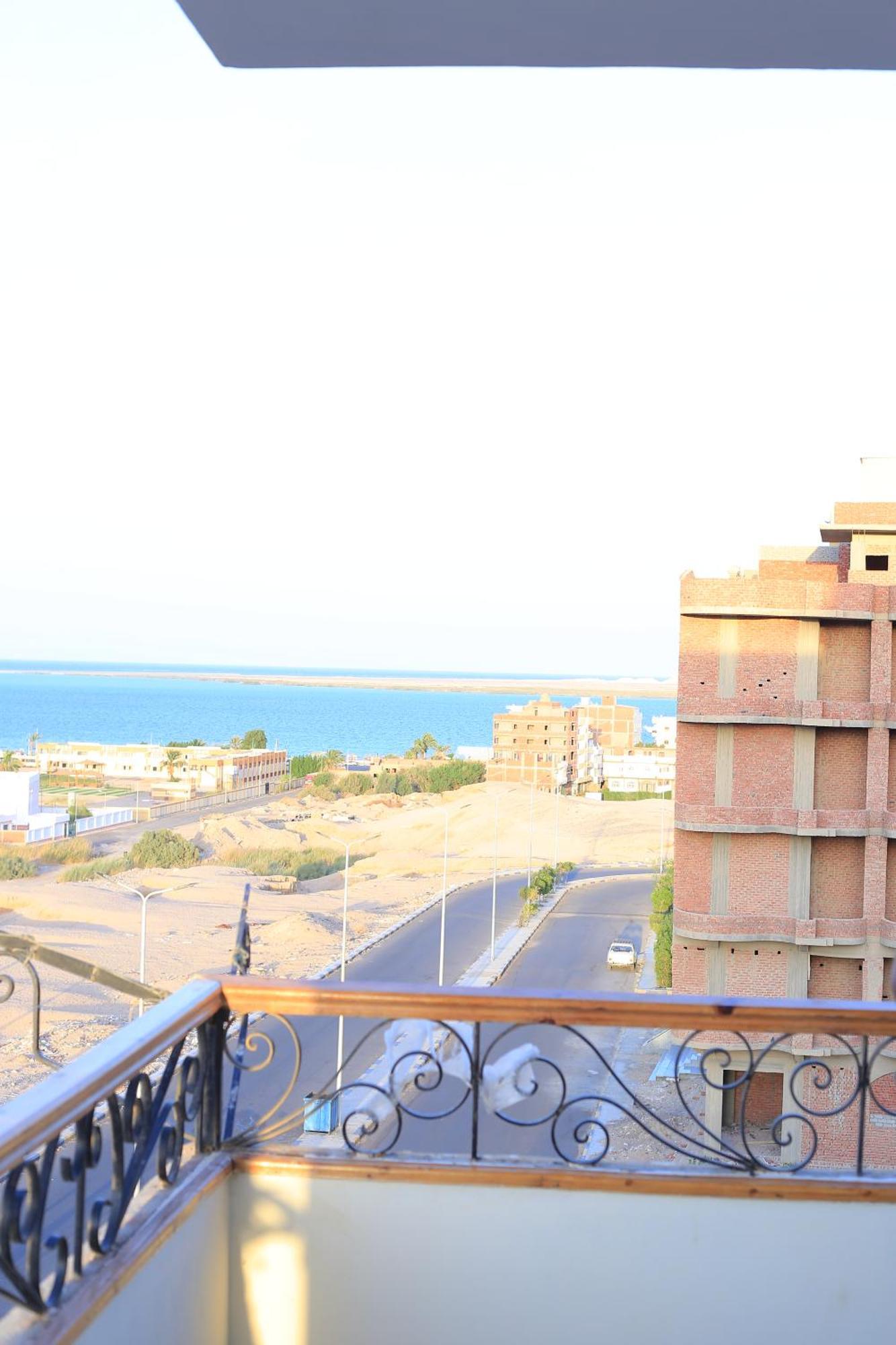 Appartamento Heart Of Town Sea View Safaga Esterno foto